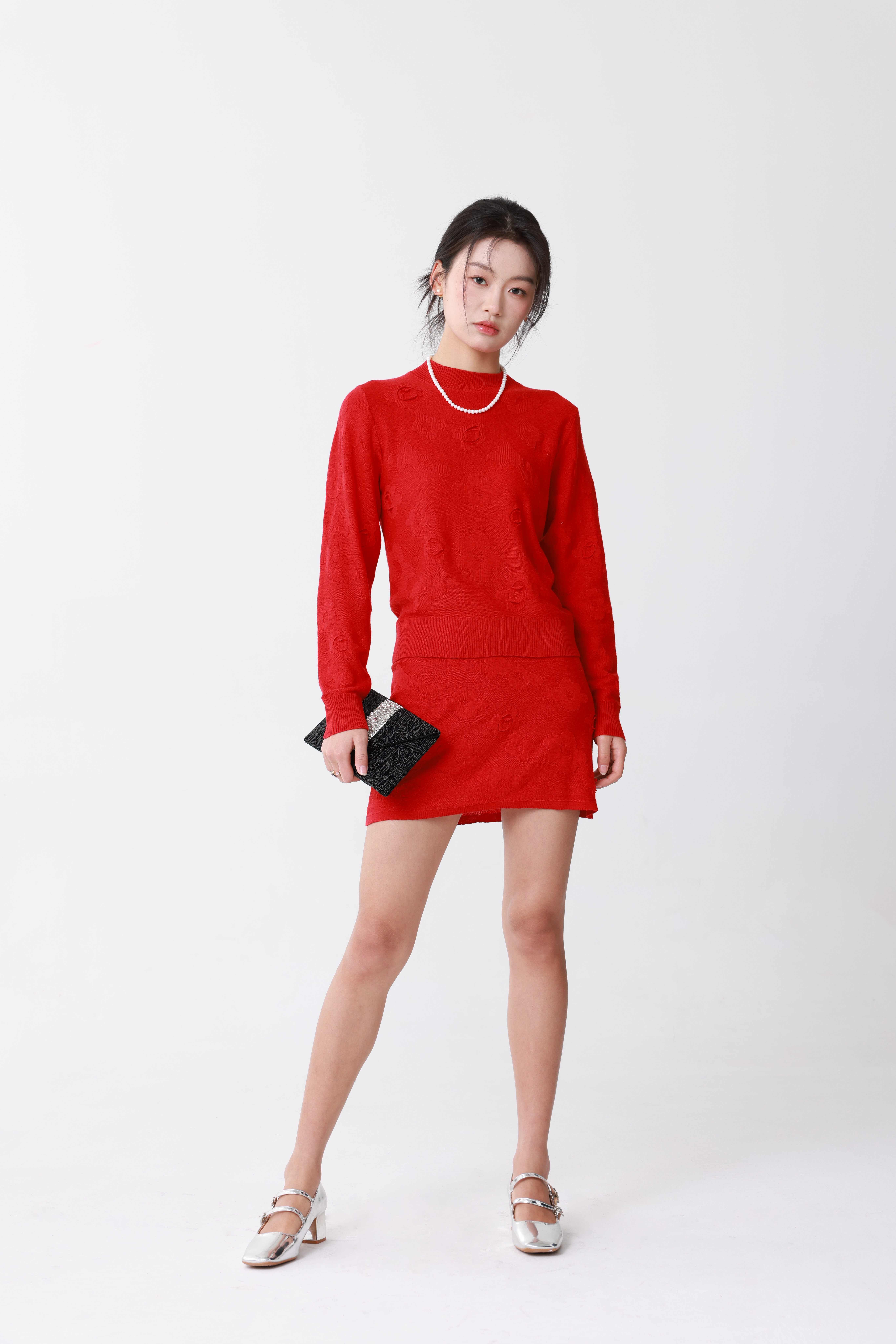 Red flower knitted suit