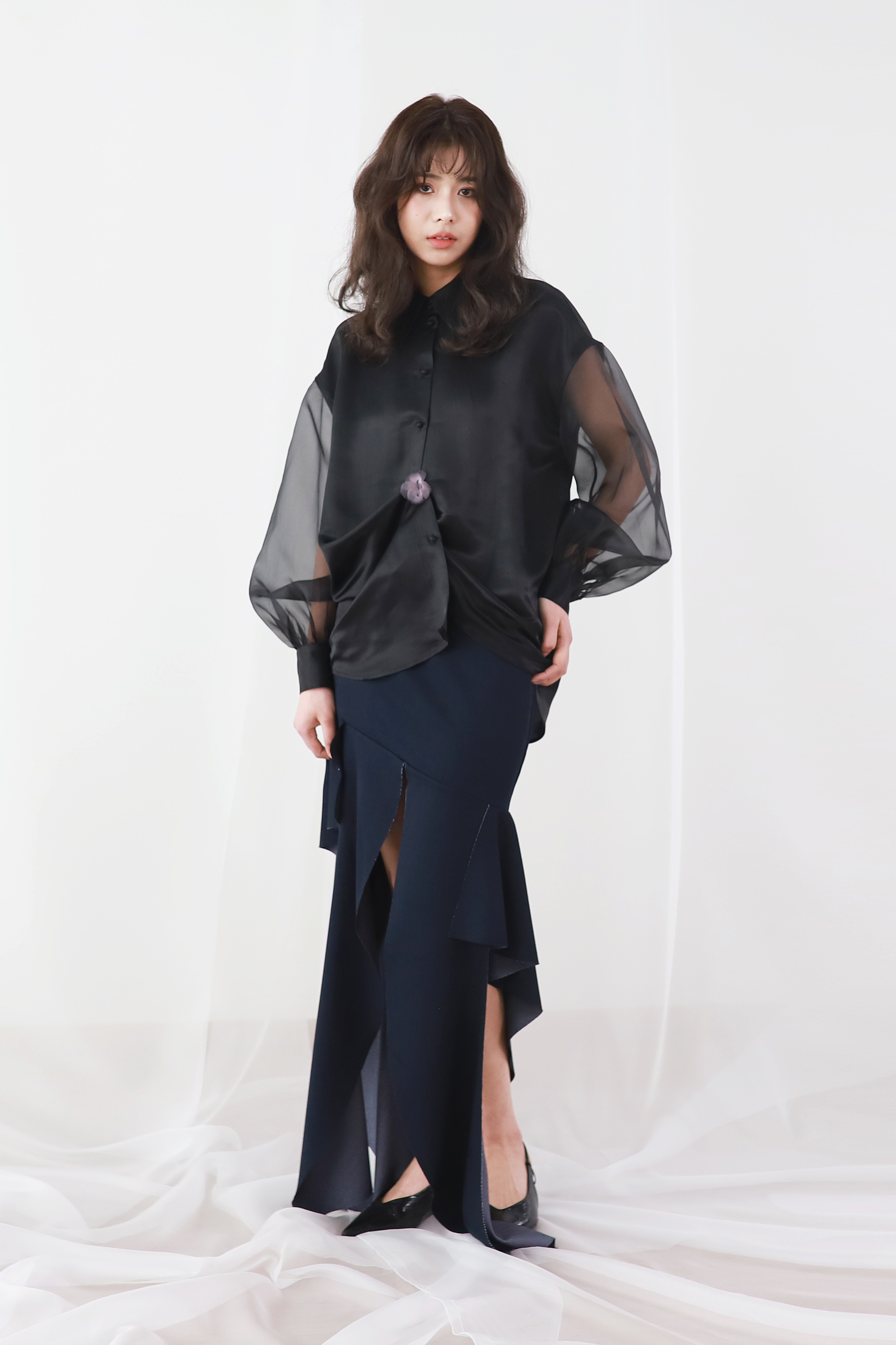 Gauze satin shirt and denim skirt